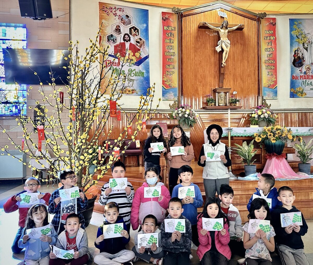 Viet Bao Louisville - St John Vianney Church - Sister and Kids